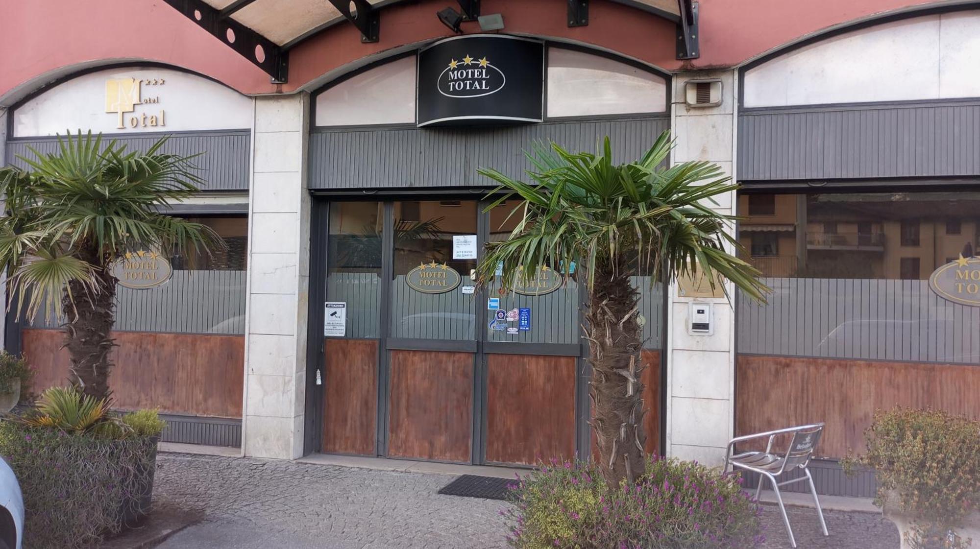Sleep Well Hotel Total 2 Stelle Pisogne Exterior foto